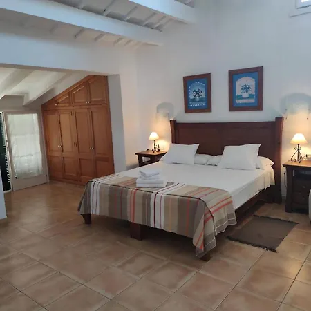 Gemuetliches In Alaior Mit Privatem Pool Holiday home